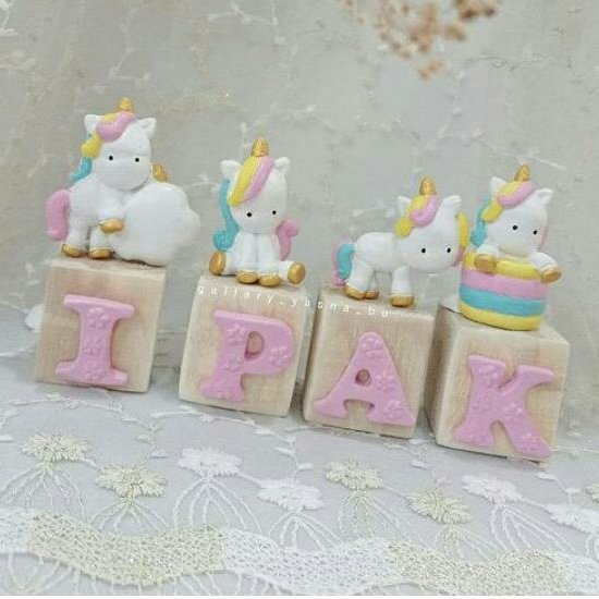 استند اسم مکعبی