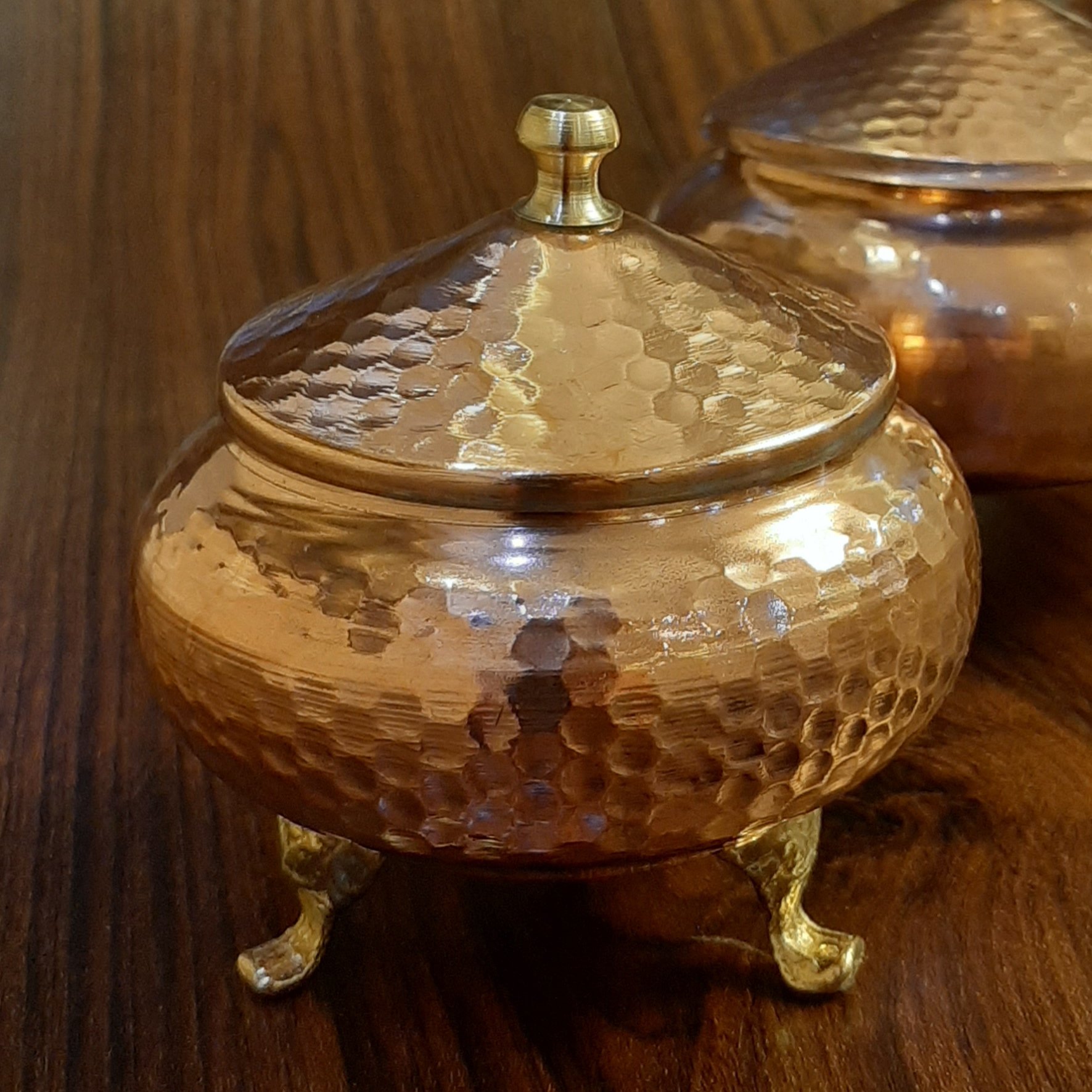 قندان مسی سه پایه بلوط سایز 1