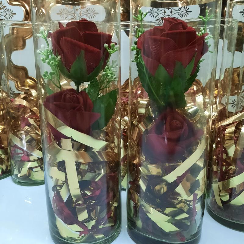 شیشه گل  با دوشاخه گل مصنوعی رز