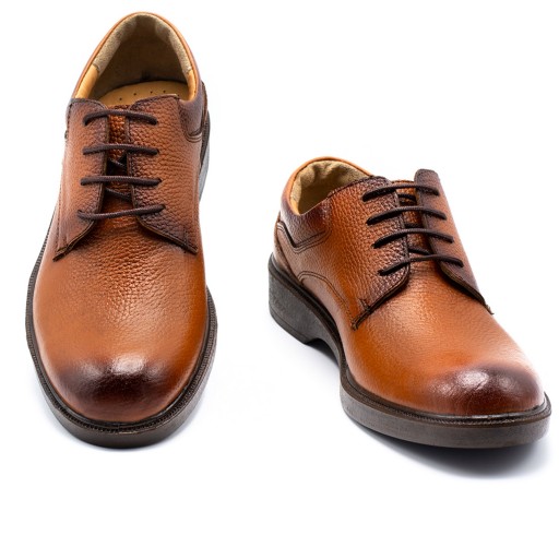 کفش مردانه معراج بندی عسلی چرم فلوتر در سایز بندی 40-45 کفش پاپک در پا تک
