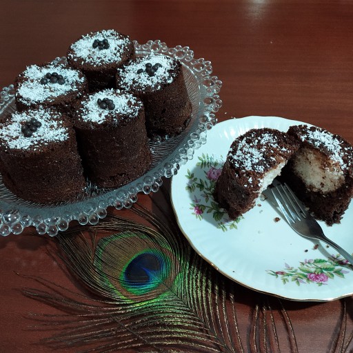 پک مواد اولیه کیک مافین شکلاتی با سوپرایز نارگیلی 12 عددی