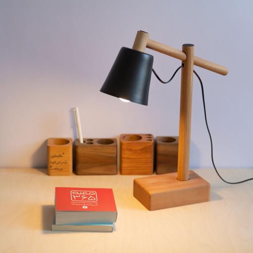 چراغ مطالعه چوبی مدل سارن - مشکی