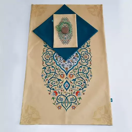 سجاده مخمل آستر دار طرح رستا کرم آرت مان سایز 65x110