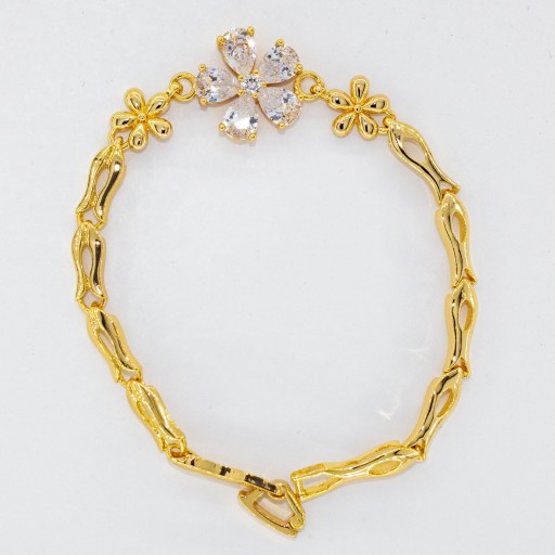 دستبند استیل زنانه مدل D103 طلایی رنگ ثابت طرح گل