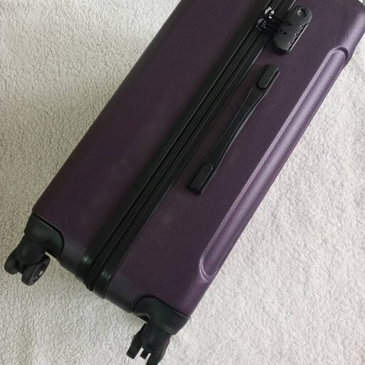 چمدان فایبرگلاس سایز متوسط