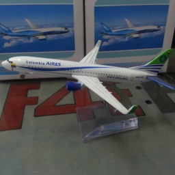 ماکت هواپیما بویینگ 800-737 کلمبیا کد 3783