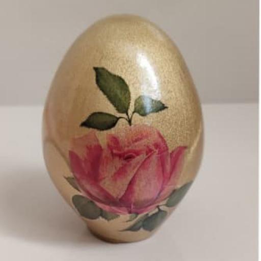 تخم مرغ رنگی سفالی هفت سین طرح گل رز رنگ طلایی