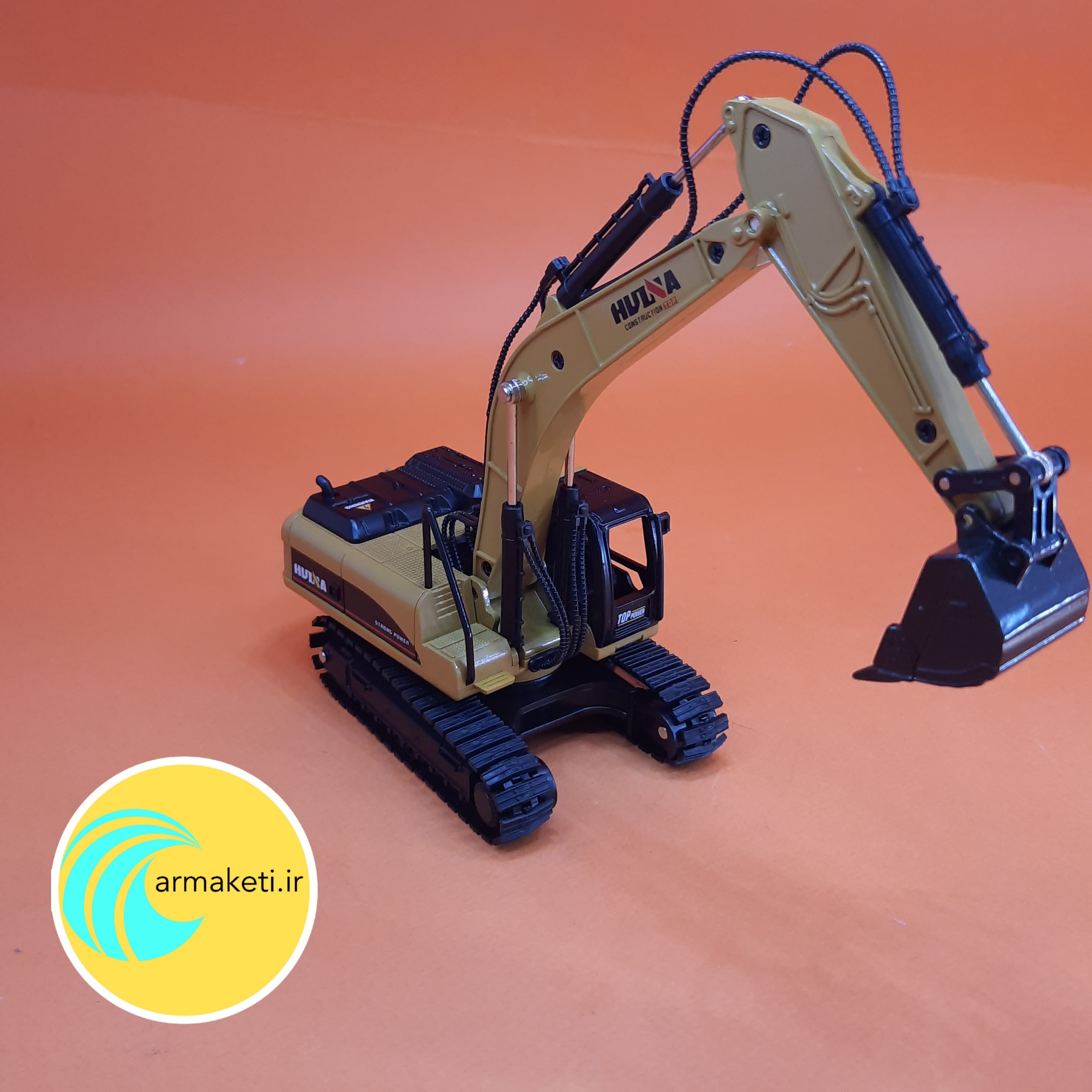 ماکت بیل مکانیکی هوینا کوچک مقیاس1/50