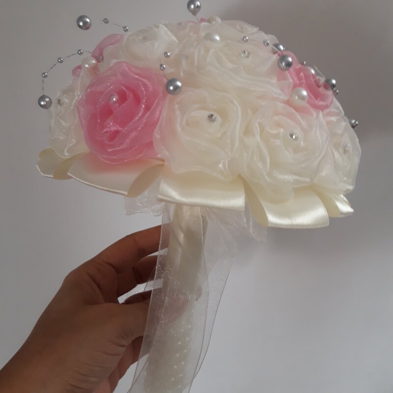 دسته گل عروس مصنوعی جنس پارچه حریر ترکیب دو رنگ صورتی و نباتی سایز متوسط