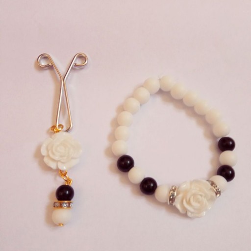 دو ست دستبند و گیره روسری گل سفید ارسال رایگان 
