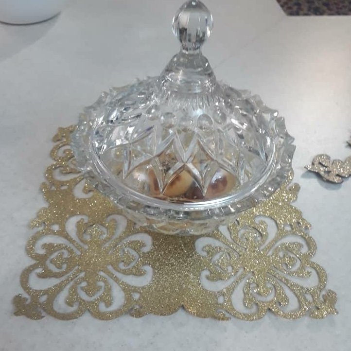 عسل خوری و رومیزی زیر بشقابی