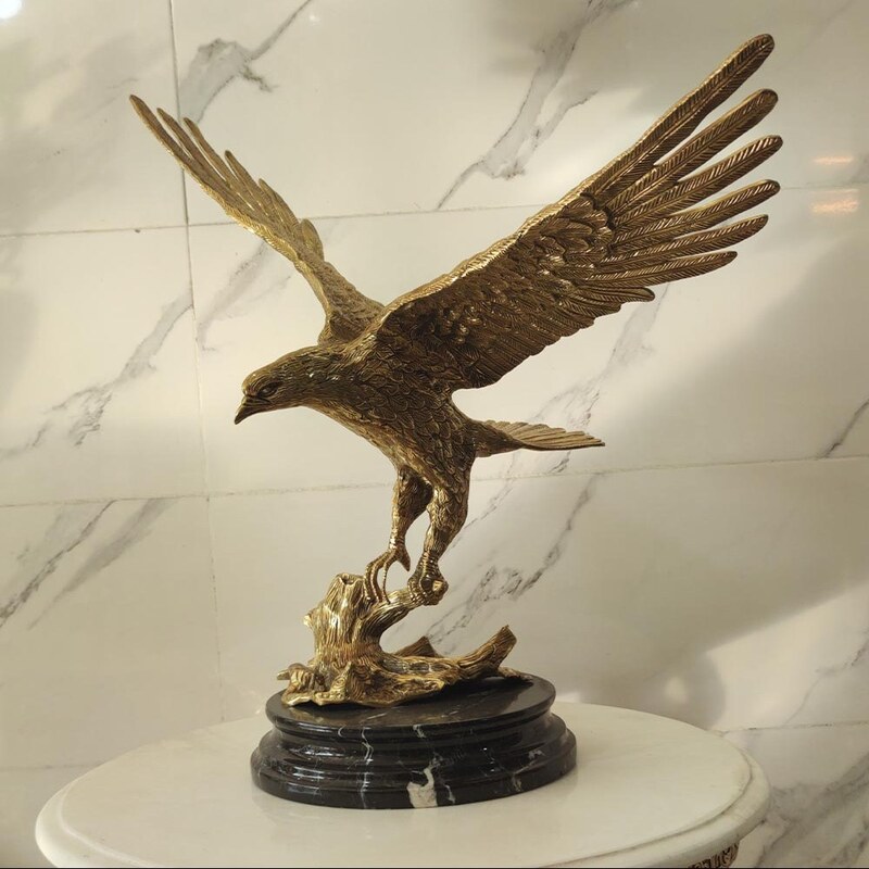 مجسمه برنزی مدل عقاب بزرگ قلم کاری اعلا پایه سنگی کد 2843