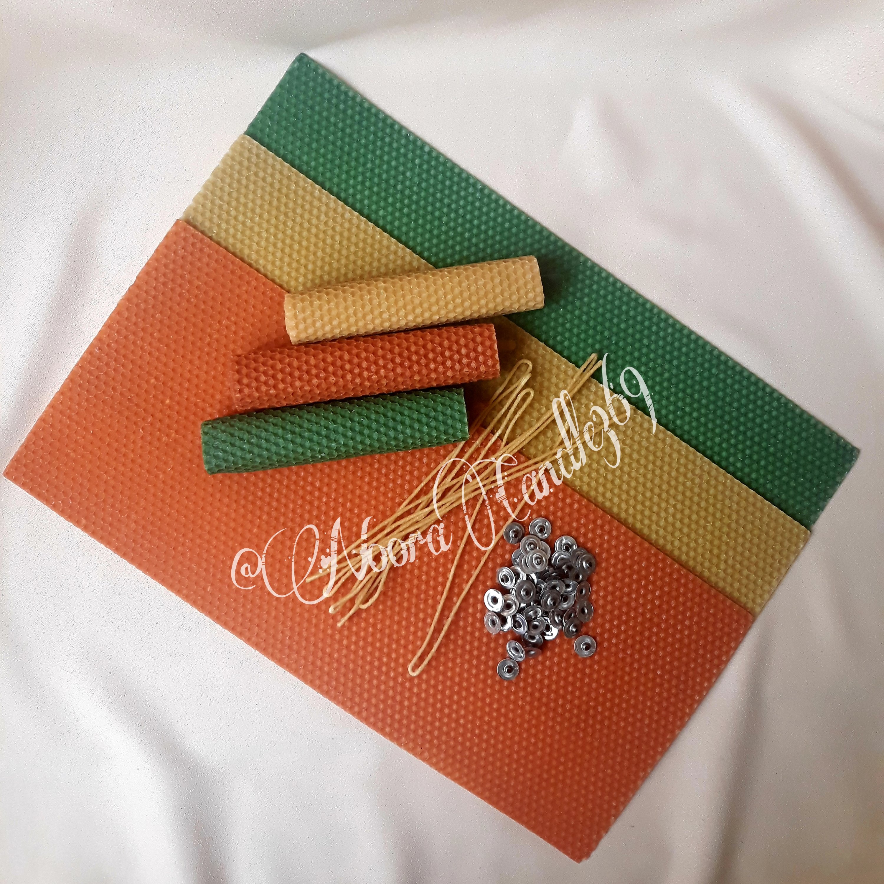 پک 3 عددی شمع موم عسل مکعبی