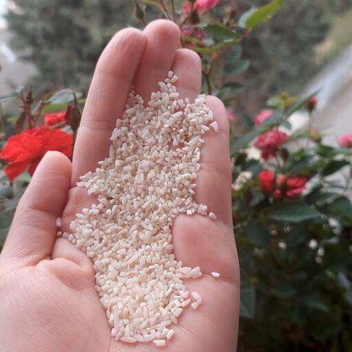 نیم دانه برنج  طارم پاک شده (10کیلویی)