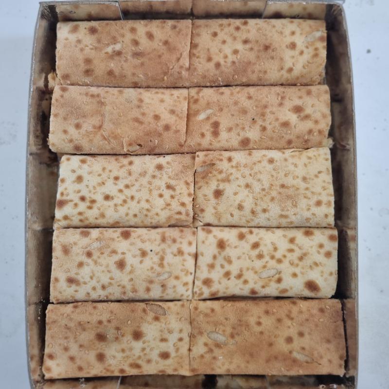 نان یوخه لقمه ای کنجدی سوغات شیراز (1 کیلوگرم)