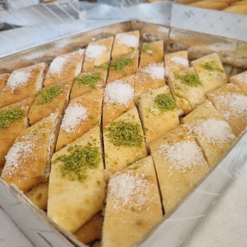 نان یوخه خلالی ویژه سوغات شیراز 1.1 کیلوگرم