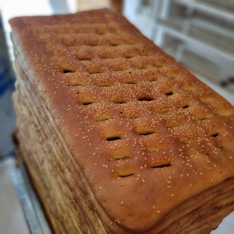 نان قندی پر کنجد شیراز – نون شیرین 1 کیلوگرم
