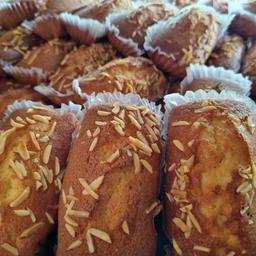 کیک کشمشی (1 کیلوگرم) ارسال فقط درون شهری شیراز