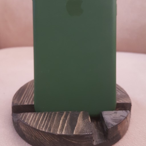 استند و پایه نگهدارنده چوبی تلفن همراه