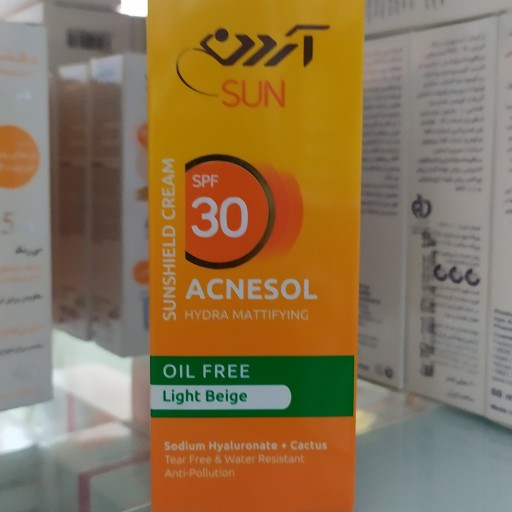 کرم ضد آفتاب SPF30 آکنه سول (Acnesol) بژ روشن 50 میلی لیتر آردن سان