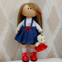 عروسک روسی دختر با موهای بلند و با ارتفاع 35 سانتی منر