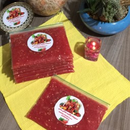 پوره گوجه فرنگی  کاملا تازه دربسته های 500گرمی 