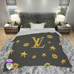 سرویس رو تختی دونفره میکروتترون سه بعدی،طرح لویس ویتون (LV) طلایی با زمینه خاکستری،مناسب بزرگسال،برای تخت160
