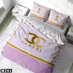 سرویس رو تختی دونفره میکروتترون سه بعدی،طرح چنل(CHANEL)طلایی با زمینه یاسی صورتی،مناسب بزرگسال،برای تخت160