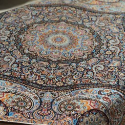 رومیزی مربعی ترمه حسینی یزد طرح پدیده رنگ زمینه مشکی
