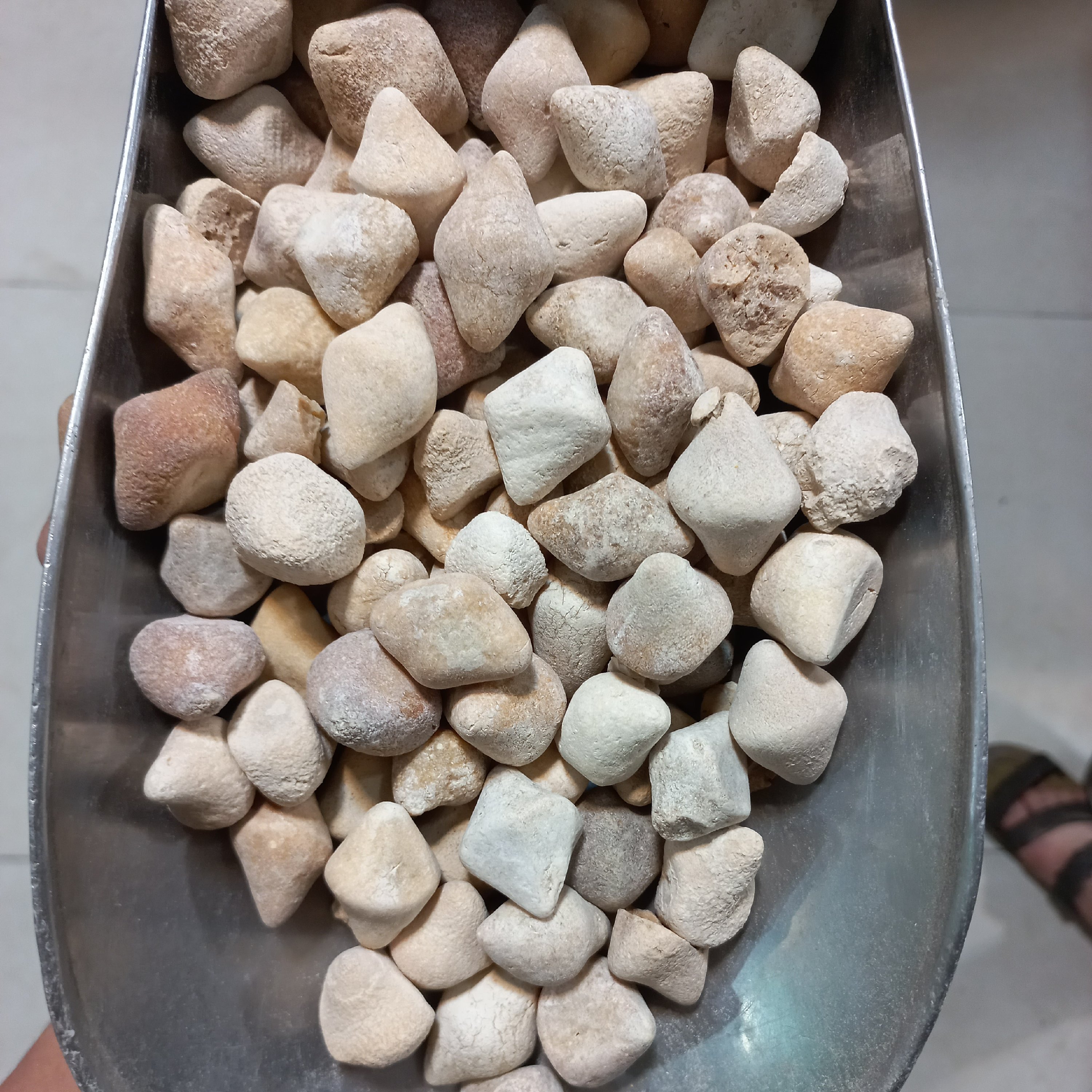 کشک گوسفندی محلی پرچرب(200گرمی)