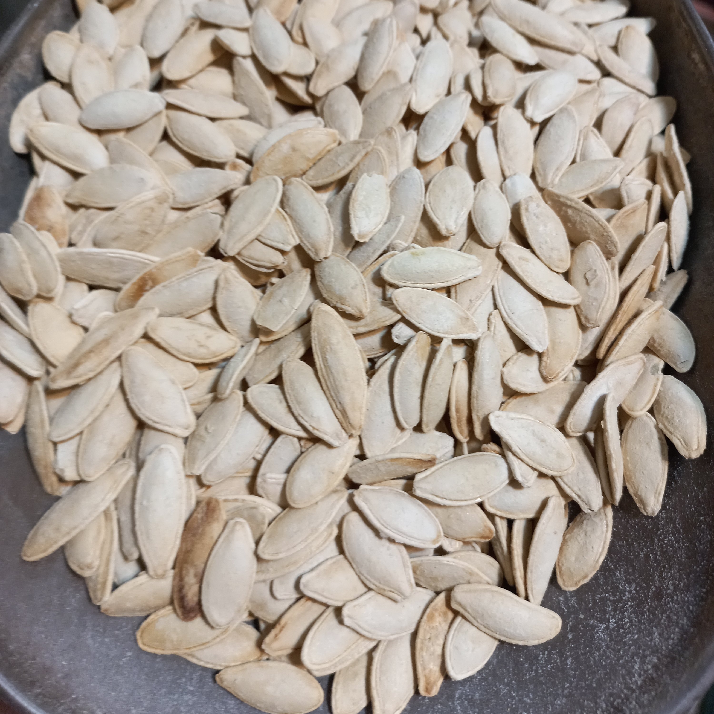 تخمه کدو مشهدی لوکس(200گرمی)