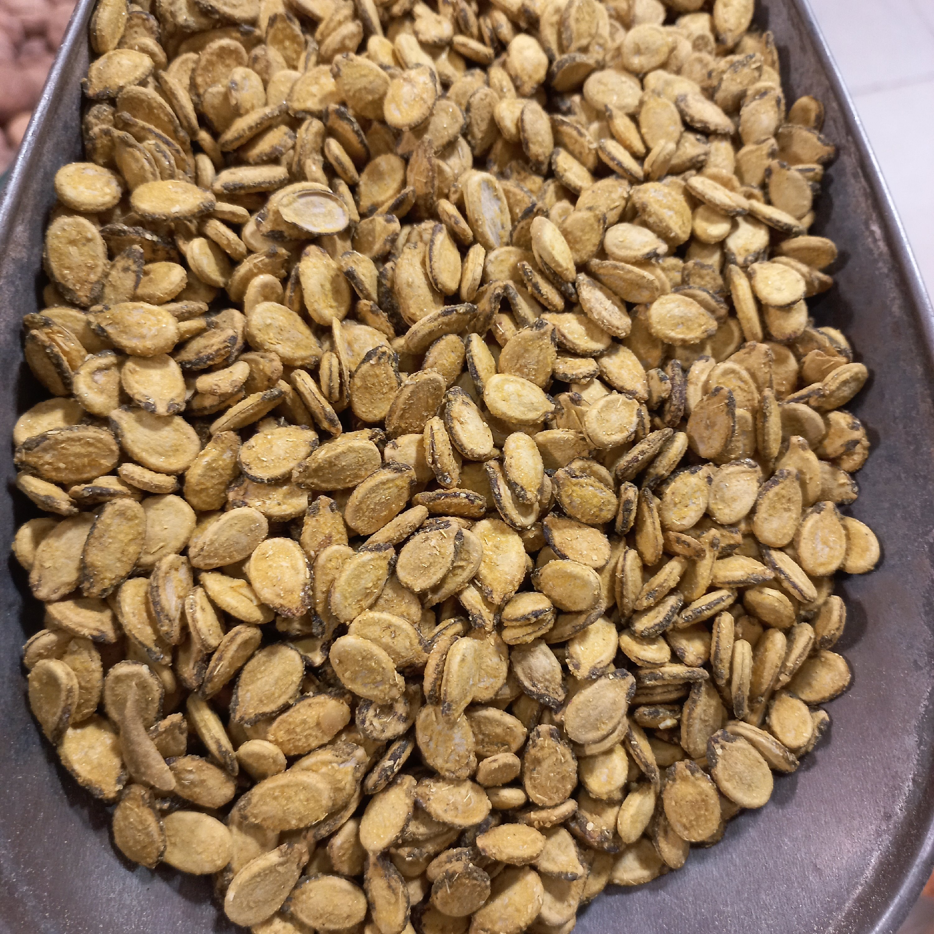تخمه هندوانه گلپر اعلا(200گرمی)