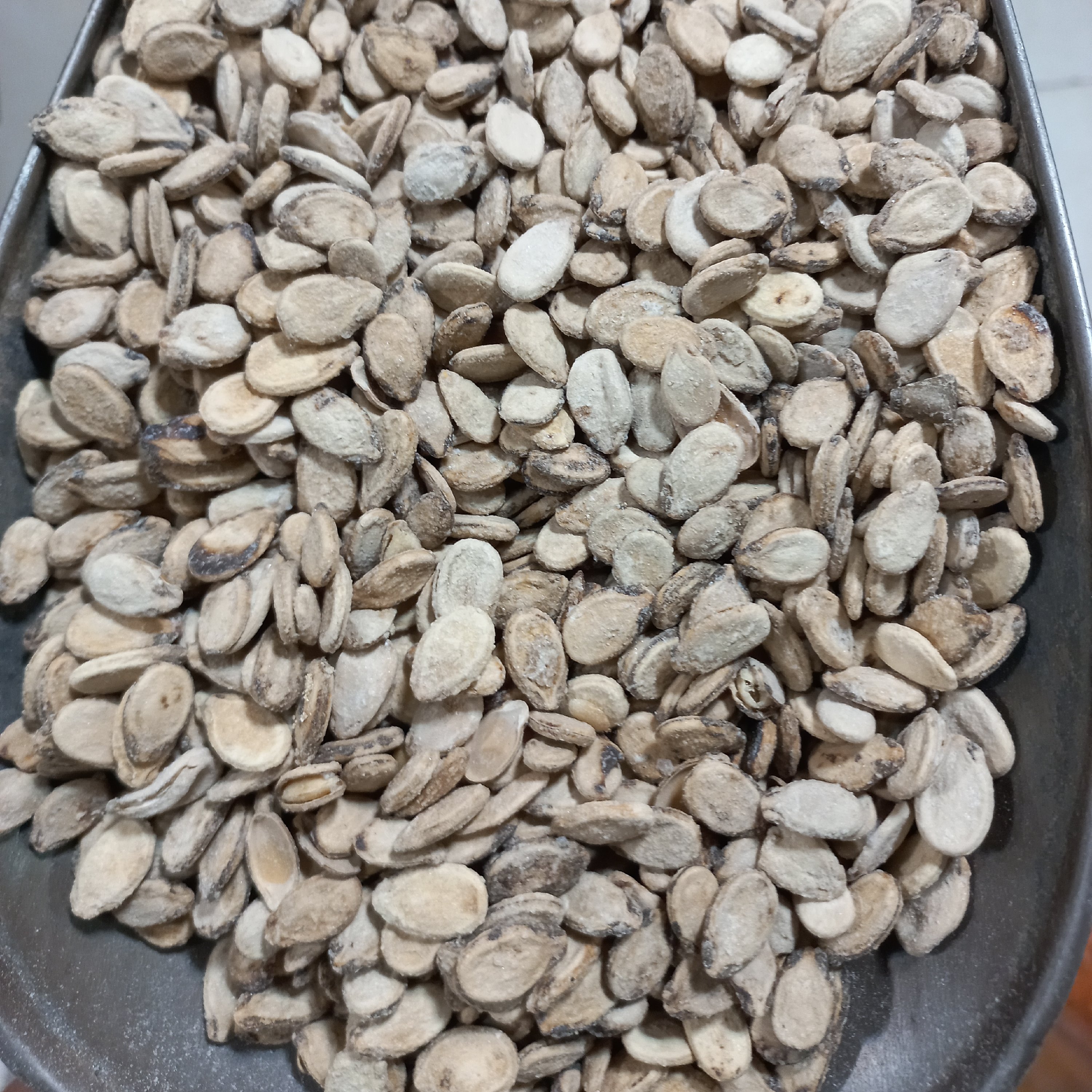 تخمه هندوانه نمکی اعلا(200گرمی)
