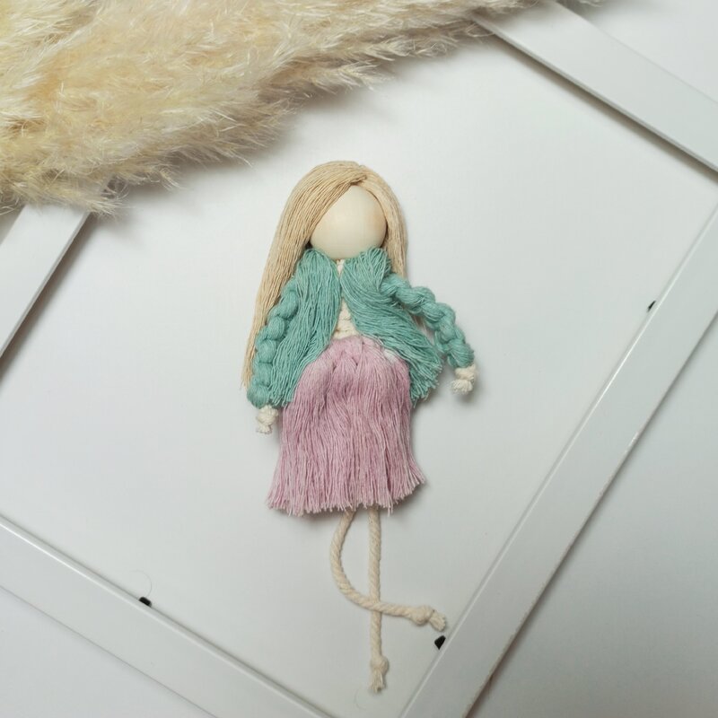 عروسک مکرومه ی لباس دار  محصولی خاص و متفاوت برای کودکان