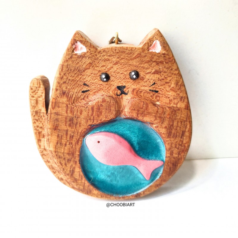 جاکلیدی چوبی طرح گربه و ماهی در شکم