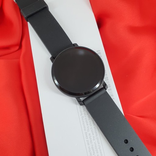 ساعت دیجیتالی طرح هوشمند شیامی بند رابر درجه یک مناسب دخترانه و پسرانه
LED Watch