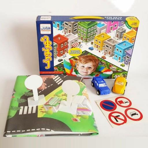 بازی شهر کودک کیفی فکرآوران به همراه دو عدد ماشین و علائم راهنمایی و رانندگی