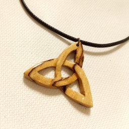 گردنبند چوبی دستساز خاص چوبی گالری  
