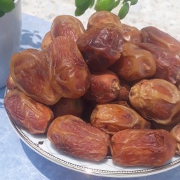 خرمای زاهدی (آجیلی) درجه یک  5 کیلویی