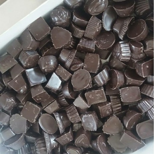 شکلات کاکائویی فله (500گرم )