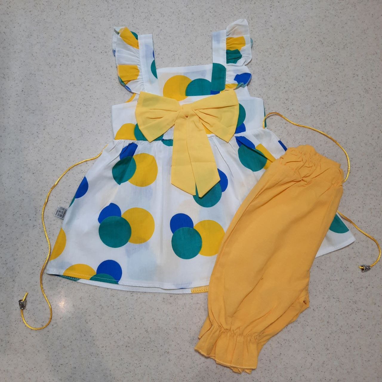 سارافون و شلوارک دخترانه - وارداتی - 9 ماه تا 5 سال - جنس نخی درجه یک طرح توپ توپی