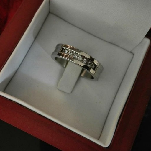 حلقه  استیل مناسب حلقه  ازدواج یا نامزدی کاملا طرح طلا از شانی گالری( کد 1 ) 