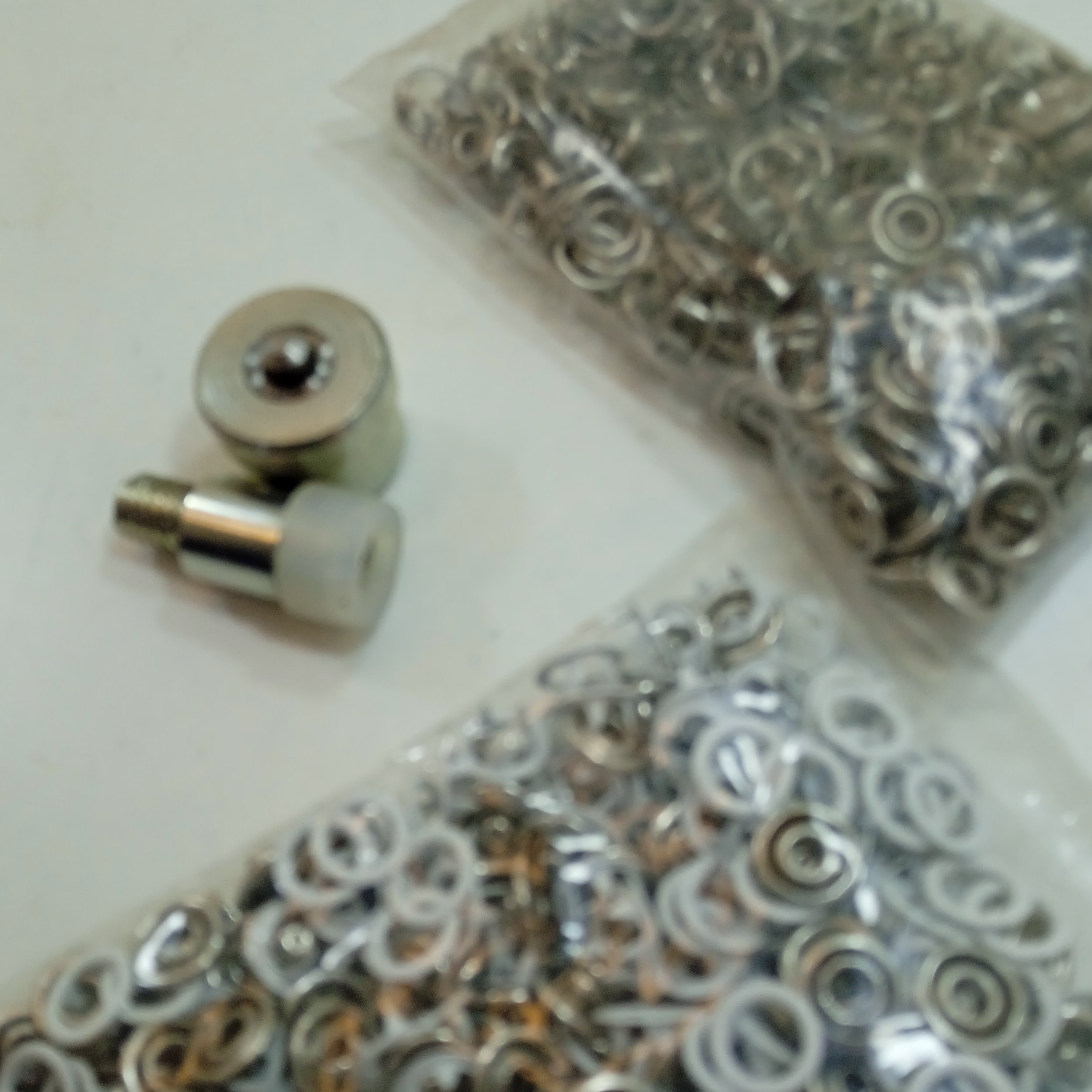 قالب دکمه نوزادی دو تکه