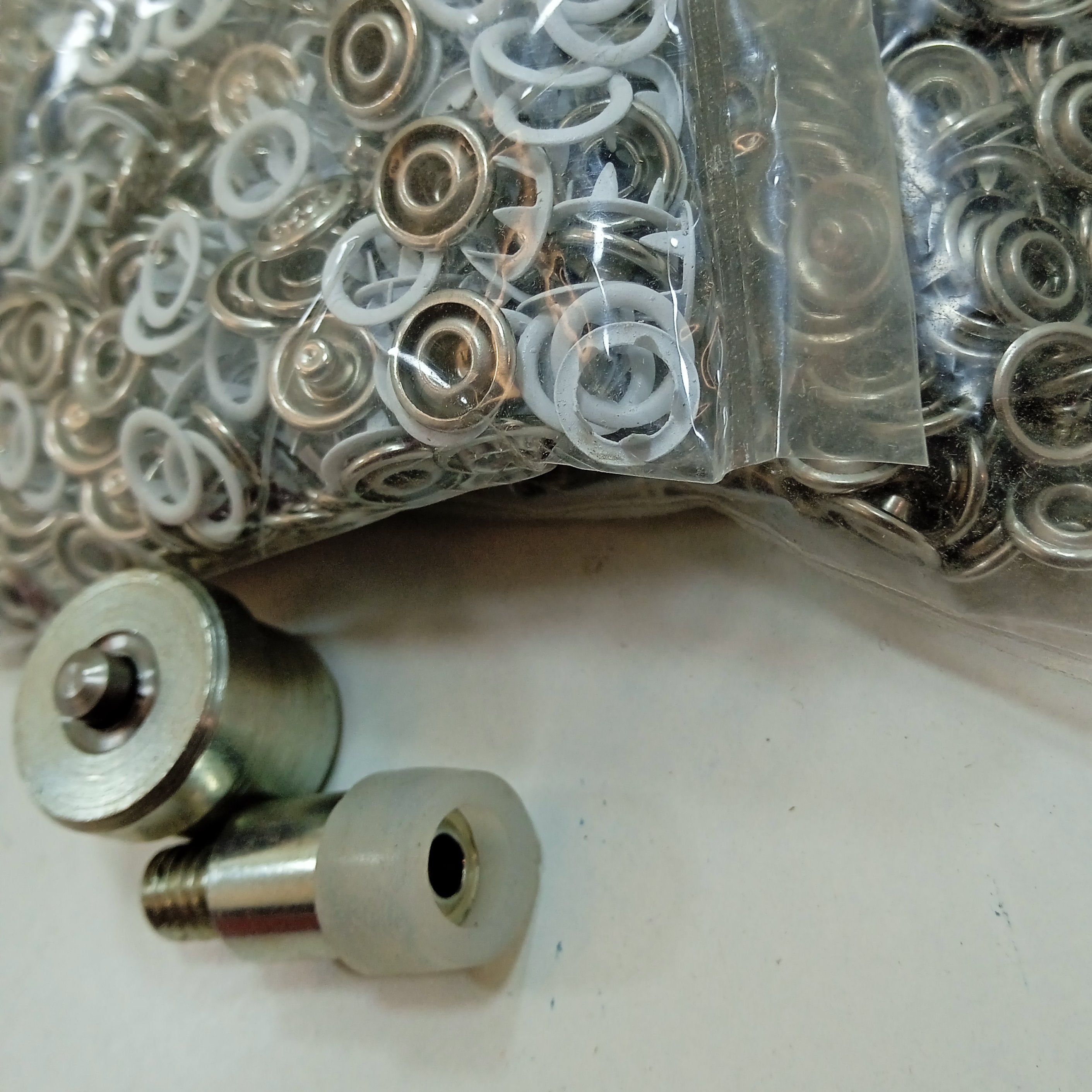 قالب دکمه نوزادی دو تکه