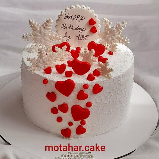 کیک خامه ای ولنتاین با تزئینات فوندانت