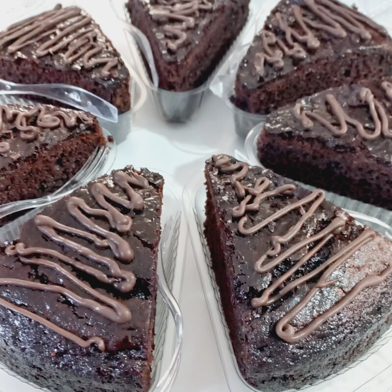 کیک اسلایسی شکلاتی 
