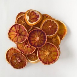 میوه خشک پرتقال در بسته های 200 گرمی