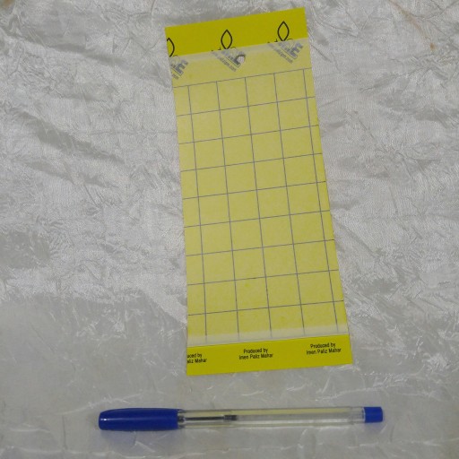 کارت زرد روغنی یا کارت چسبی برای به دام انداختن انواع حشرات