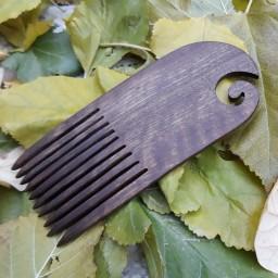 شانه چوبی برای پوش کردن مو دانه  متوسط چوب گردو  یک تیکه دستساز ساخت ایران چوبکده بید سفید