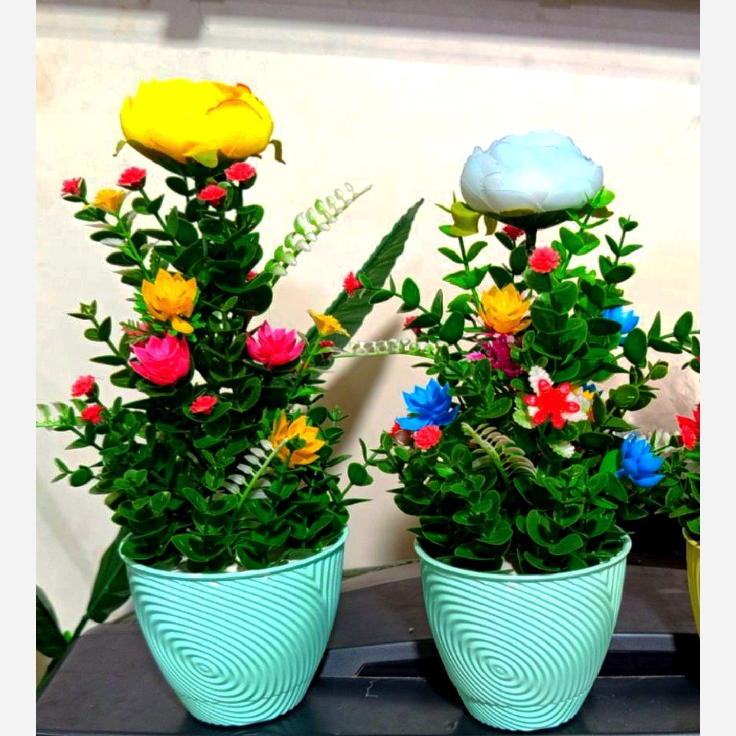 گل پیونی زیبا طبق نمونه دررنگبندی گل وگلدان 2عددی